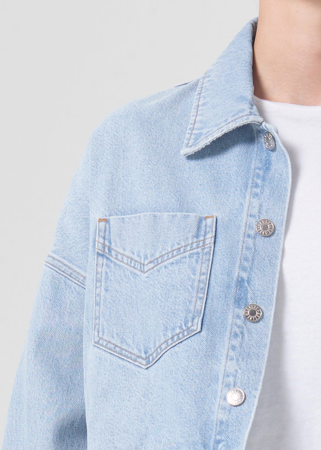 AGOLDE Hera Denim Jacket Moment | OBS-69697417