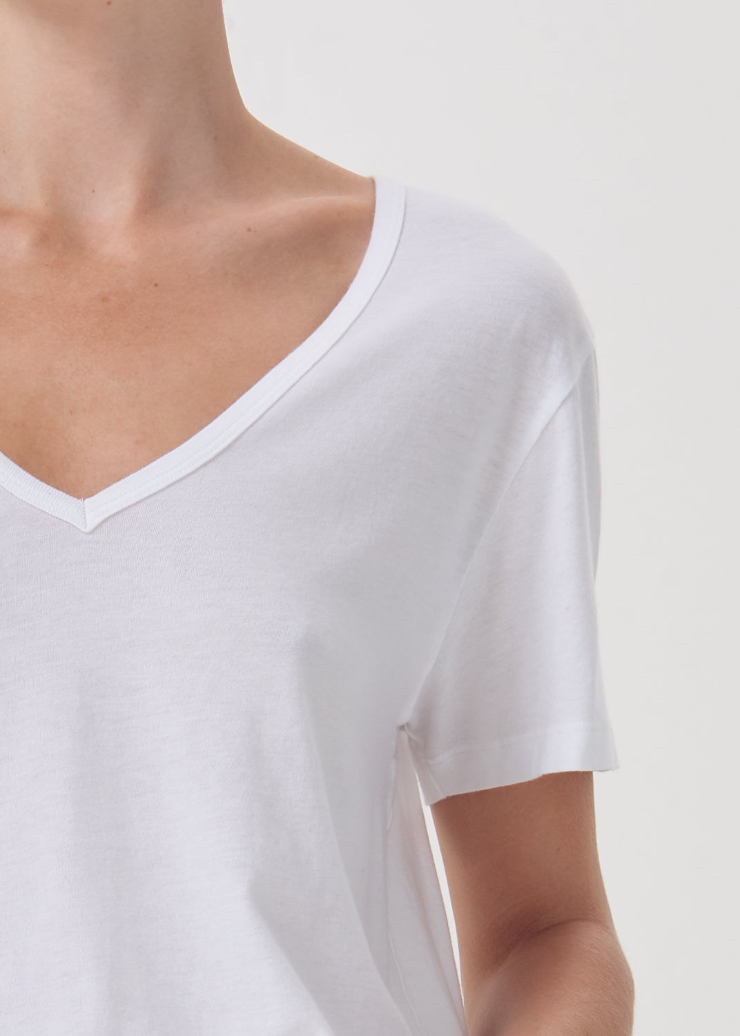 AGOLDE Cameron V Neck Blanche | EFN-37176918